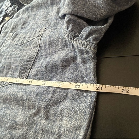 Banana Republic Button Down Shirt Men's Chambray Blue Camden Fit Sz Medium Tall - Picture 6 of 8